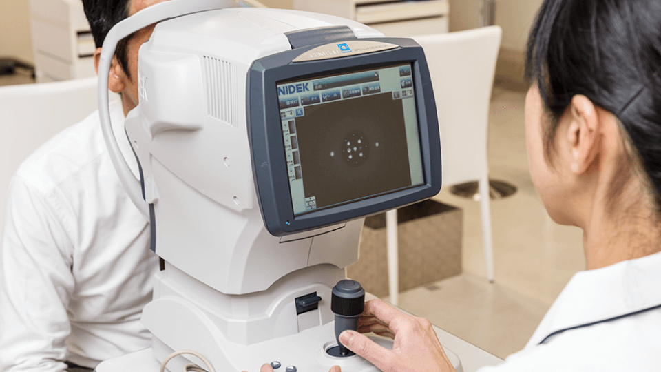 スペキュラーマイクロスコープで検査